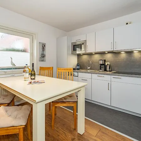 Strandberg I Daire *